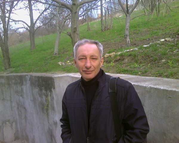 Андрей Батин