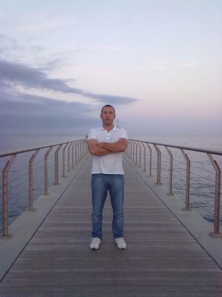 Роман Колотов