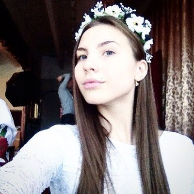 Полина Фролова