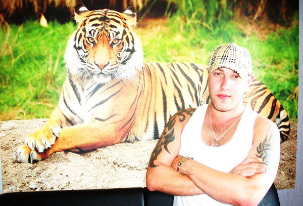 Влад Артамонов