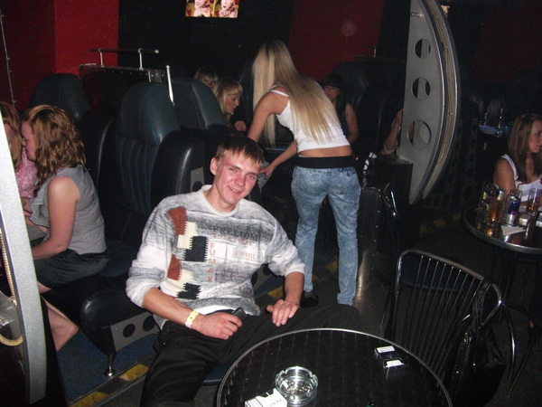 Владимир Петров