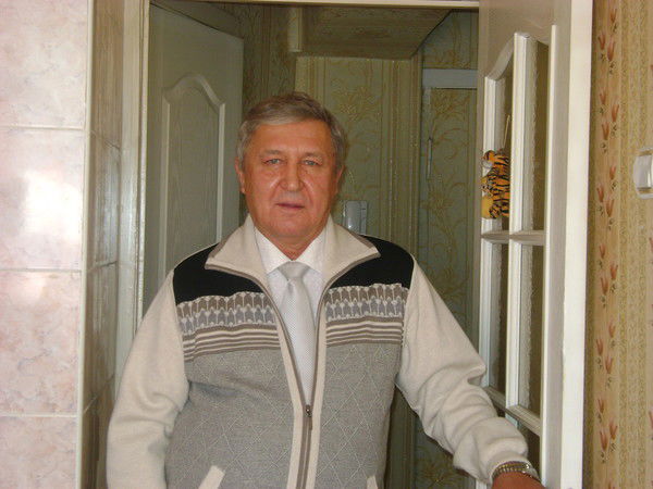 Гена Новиков