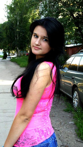 Оленька Романова