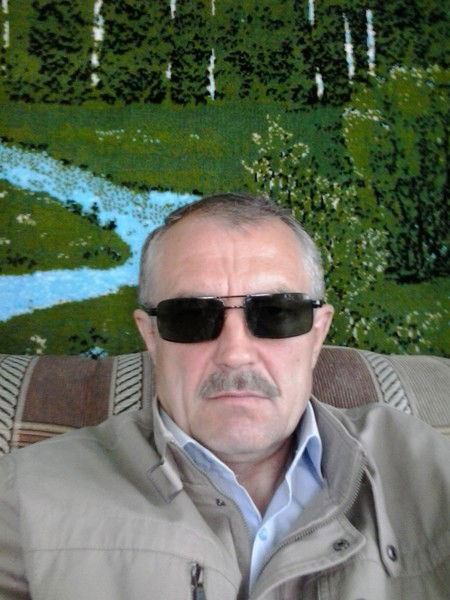 Василий Попов