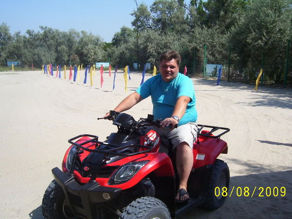 Михаил Захаров