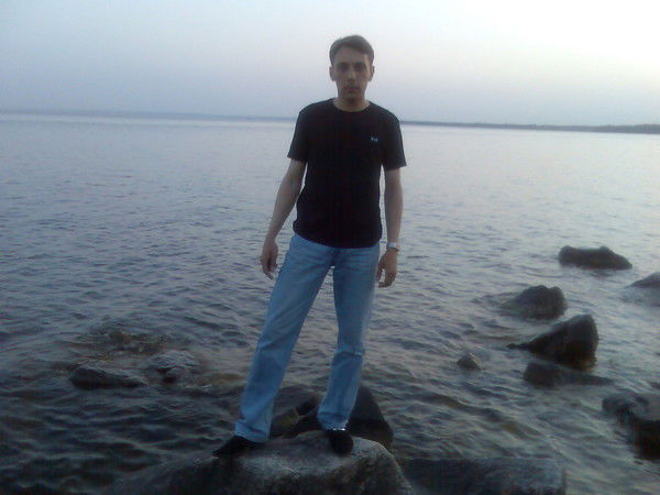 Олег Алексеев