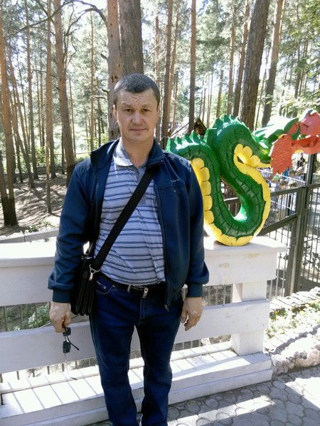 Петр Голощапов