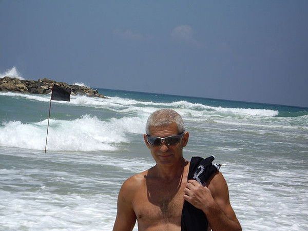 Игорь Конюшков