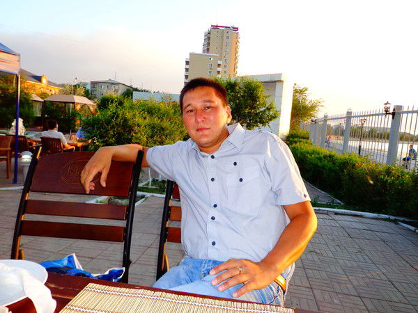 Руслан Сундетов