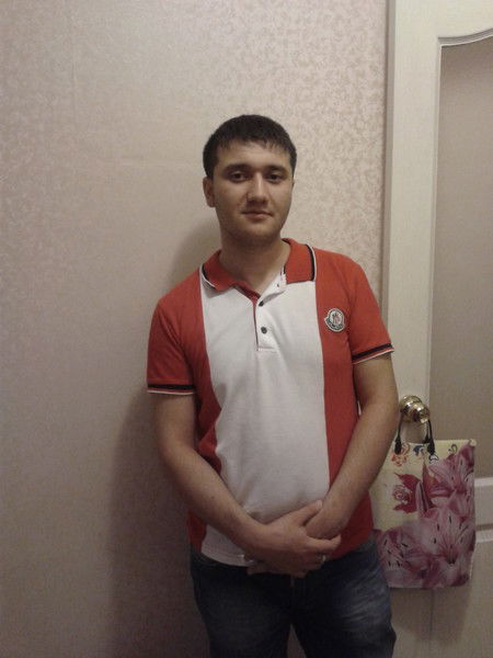 Адель Велиев