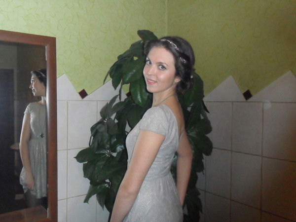 Нина Попова