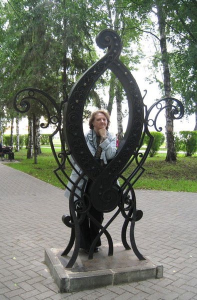 Людмила Зотова