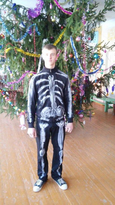 Костя Амосёнок