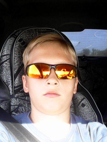 Влад Иванов