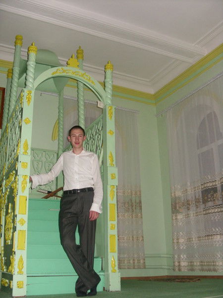 Динар Каримов