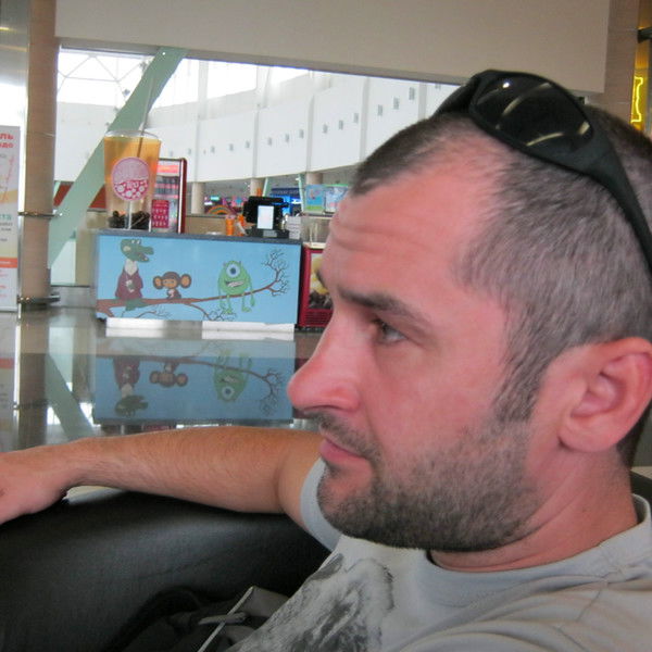 Максим Песегов