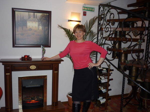 Елена Максимова