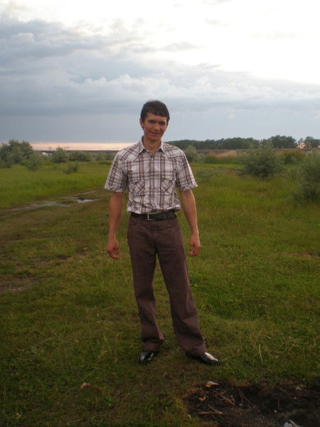 Виктор Антонов