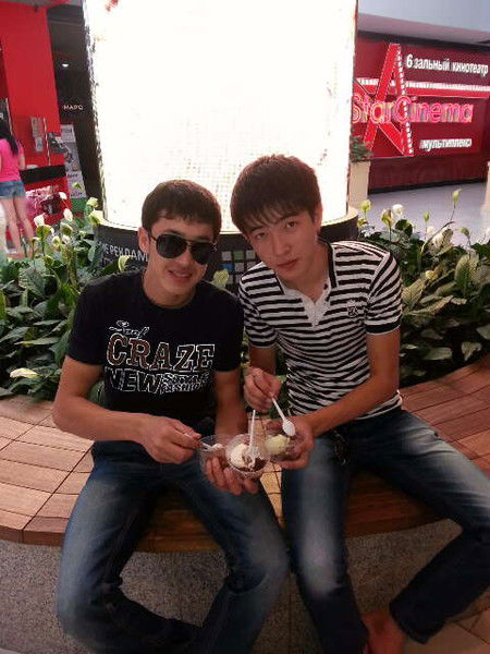 Dinmuhammed Shekerbekov