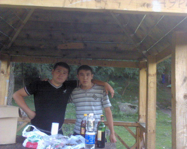 Кайрат Бухарбаев