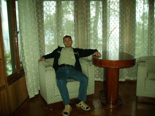 Александр Грушин