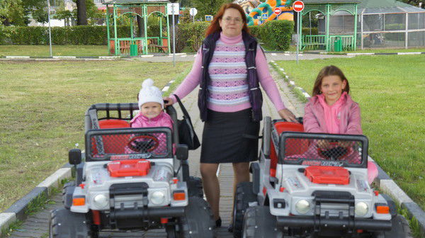 Оля Петрова