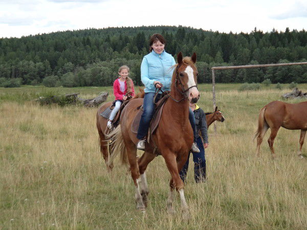 Анна Попова