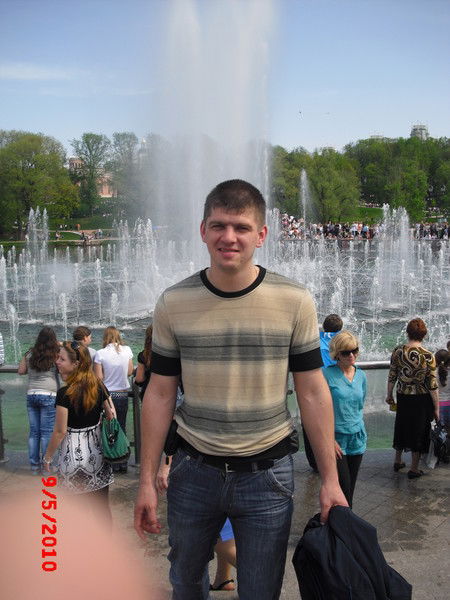 Антон Тихомиров