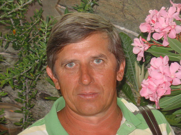 Борис Хмара