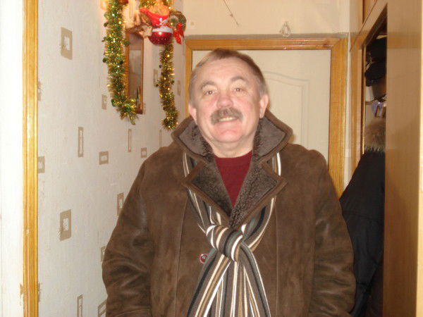 Александр Дементьев