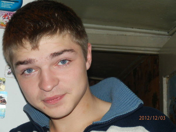 Роман Волков