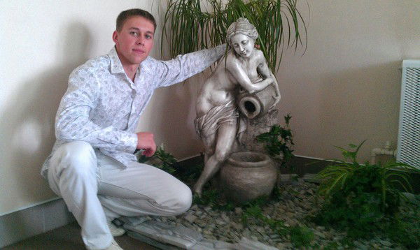 Александр Наумов