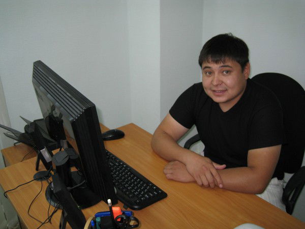 Асхат Омаров