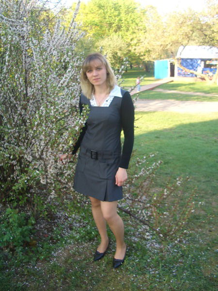 Оленька ******