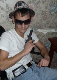 Артём Суров