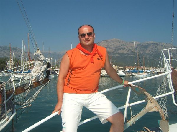 Олег Насреддинов