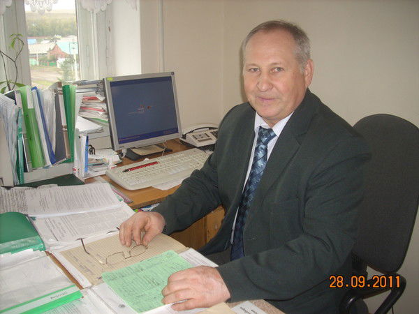 Александр Булатов