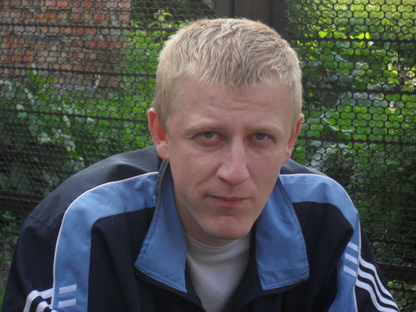 Роман Артамонов