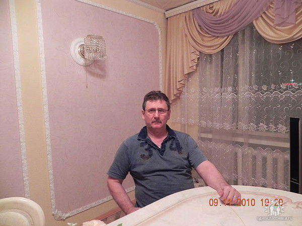 Анатолий Сазонов