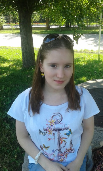 Анна Зенкова