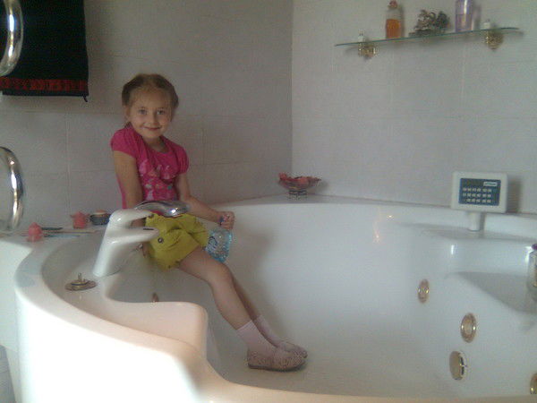 Света Комарова