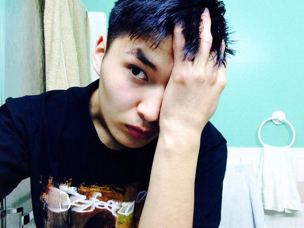 A Jizn' Idet , Stremis Vpered !