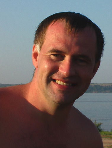 Максим Кури