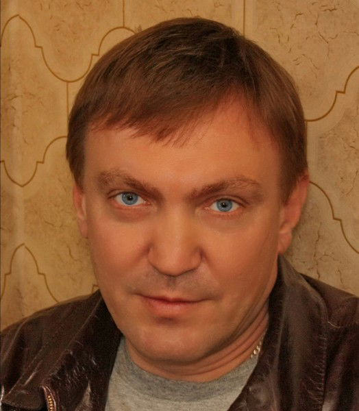 Олег Макаров