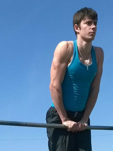 Владимир___ Максимов___