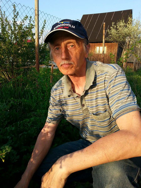 Борис Шутников