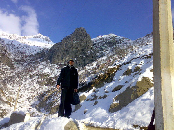 Хуршед Темиров