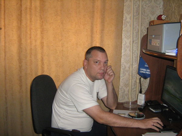 Юрий Сериков