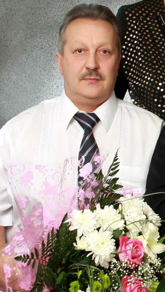 Андрей Хомутов