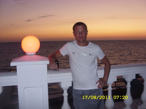 Александр Колобов